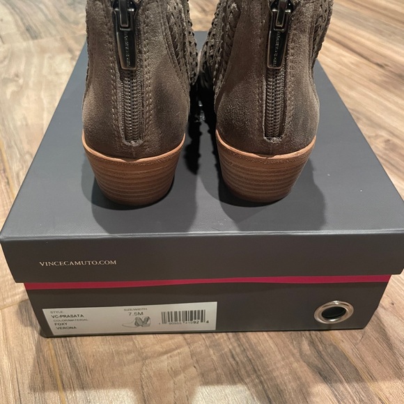 Vince Camuto Prasata Booties in Foxy Verona Size 7.5 - Picture 3 of 4